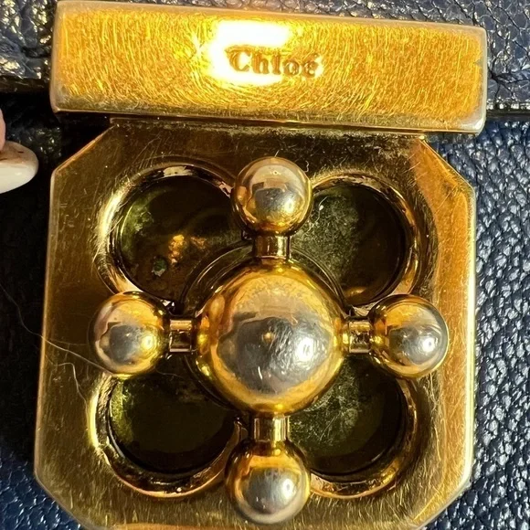 CHLOE VINTAGE ELISE BLUE LEATHER ZIP WALLET - Picture 8 of 16